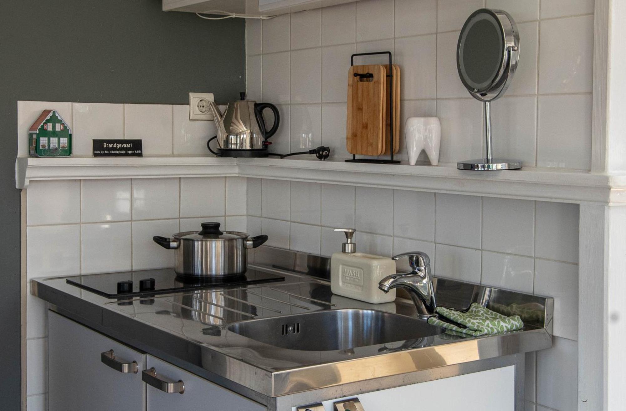 B&B Saense huisje Assendelft Buitenkant foto
